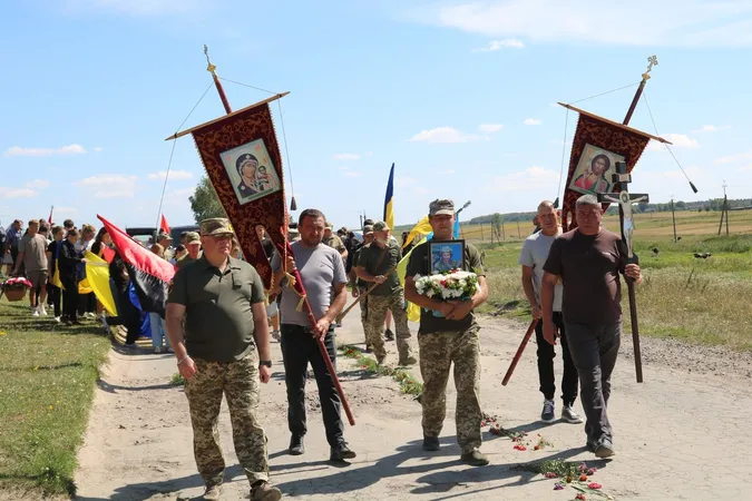 На Волині в останній земний шлях провели Героя Віталія Новосада (фото)