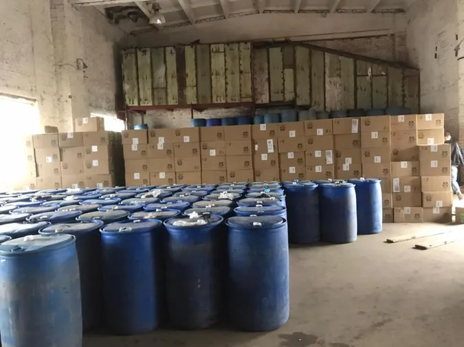 «Справа митників»: у Луцьку вилучили цигарки на понад 600 тисяч доларів (фото)