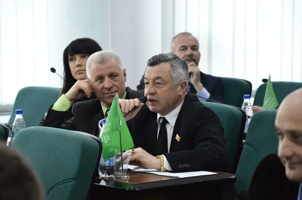 Думайте про дітей, - Микола Дендіберін