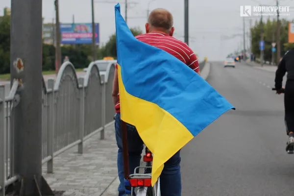 Велопробіг, вишиванки, ЗСУ❤️: як Луцьк відзначає особливий День міста (фото, відео)