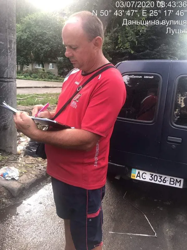 У Луцьку виявили порушників-«зозуль» зі сміттям (фото)