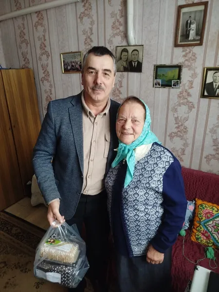 90 і 95 років: у громаді на Волині привітали ювілярів-довгожителів