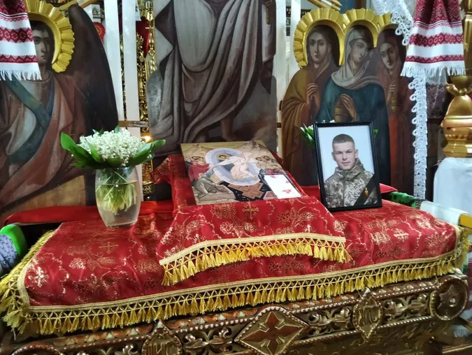 На Волині попрощалися із юним воїном Романом Климчуком (фото)