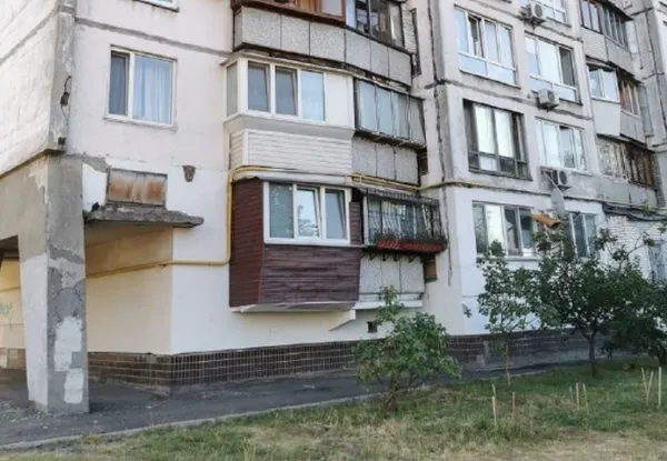 16-поверхівка серії БПС на ніжках замерзне першою