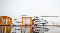 Українські рятувальники отримали спеціальний вертоліт для хворих на коронавірус (фото)