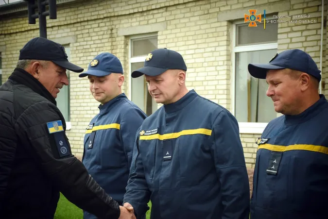Волинські піротехніки вирушили розміновувати Донеччину (фото)