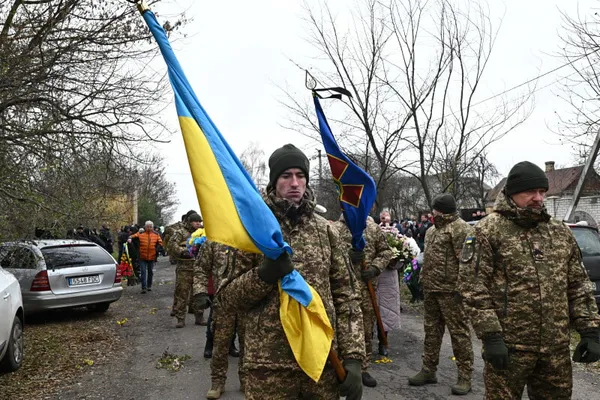 У селі біля Луцька попрощались із полеглим захисником Олександром Гавришем (фото)
