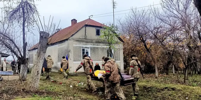 У Луцькому районі попрощалися із воїном Олександром Пекним (фото)