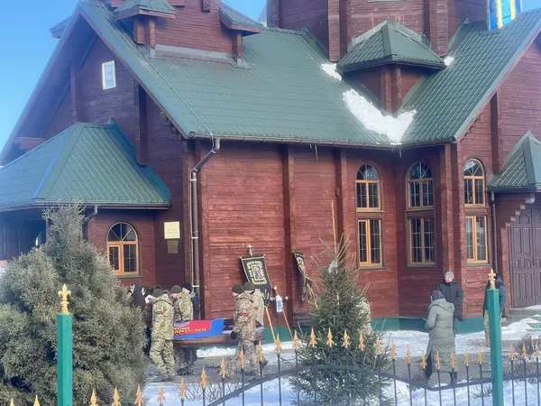 Пів року вважався зниклим: на Волині попрощалися з воїном Сергієм Тузом (фото)