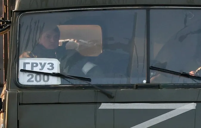 Ворожі ангари з «грузом 200» забиті «битком» (перехоплена розмова)