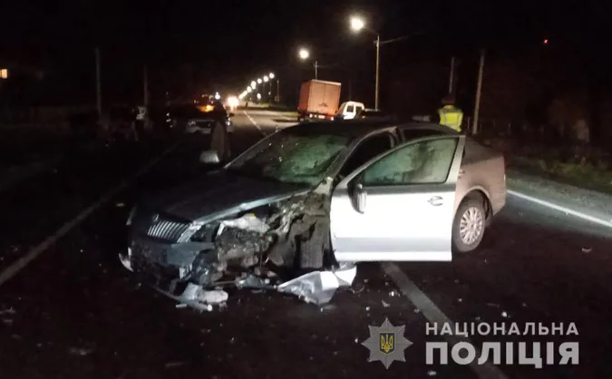 У Луцькому районі мотоцикліст протаранив «шкоду» і загинув на місці (фото)