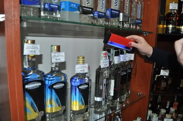 Фіскали перевірили магазин депутата Луцькради (фото)