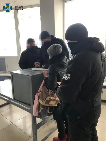 На Волині СБУ не дала вивезти раритетного «Кобзаря» до Європи (фото, відео)