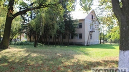 Будинок на Волині поступово перетворюється в руїни (фото)
