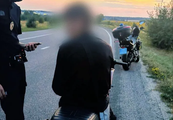 На Волині 15-річний підліток їздив на мотоциклі, який розшукує Інтерпол