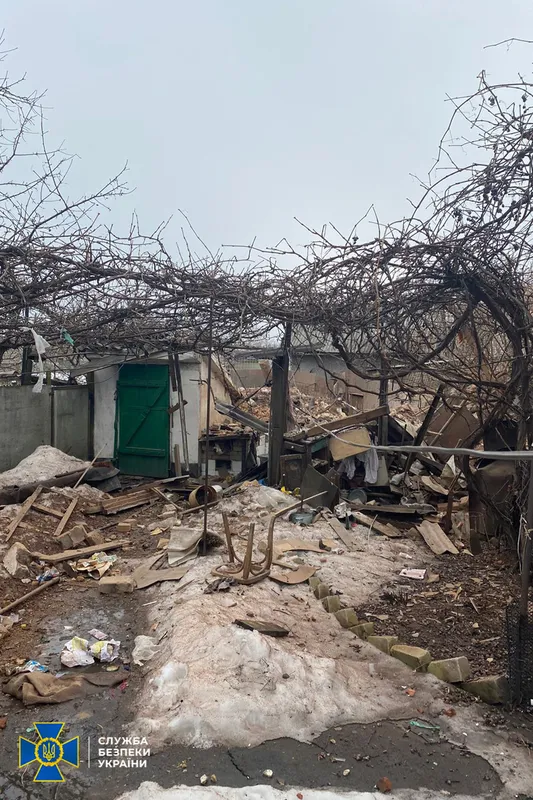 Обстріл дитсадка і школи на Луганщині СБУ розслідує як теракт (фото, відео)