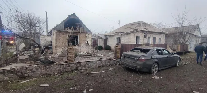 Внаслідок удару по Запоріжжю постраждали четверо: 14 дівчинка – у важкому стані (фото)