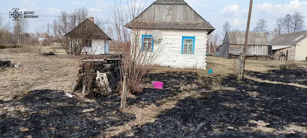 🔥На Волині суха трава палала в чотирьох районах (фото)