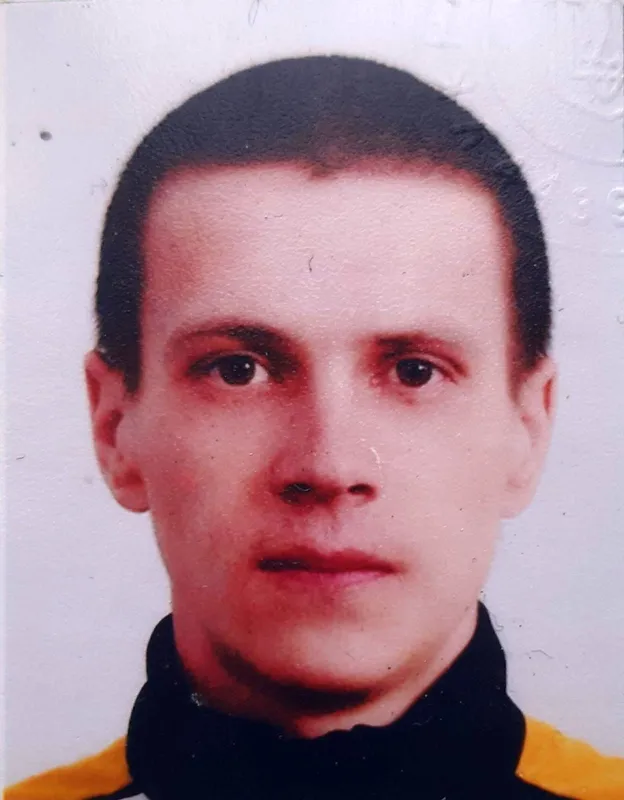Пішов з дому та не повернувся: на Волині розшукують 27-річного чоловіка (фото)