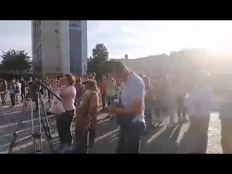 «Жыве Беларусь»: лучани вийшли на Театральний майдан, аби підтримати сусідній народ (відео)