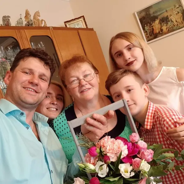День матері: волинський фейсбук наповнений словами вдячності та любові (фото)