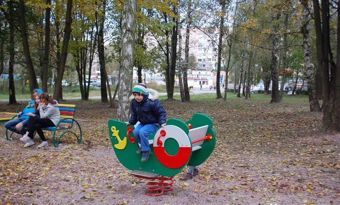Лучанин просить владу навести лад у парку на «сороковому» (петиція)