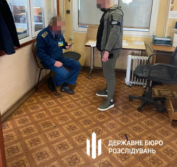 600 $ за євробляху: на Волині на хабарі зловили офіцера-прикордонника (фото)