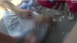 У Луцьку посеред дороги в чоловіка стався напад епілепсії (відео)