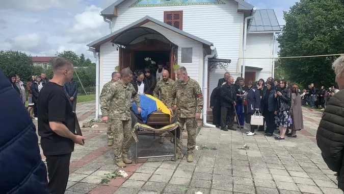 Понад півтора року вважався зниклим безвісти: на Волині попрощалися з Василем Корінецьким (фото)