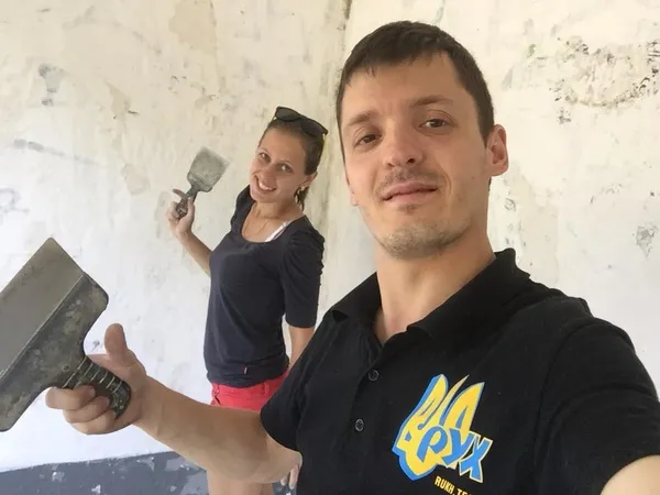 На Волині зупинку «одягнули» у вишиванку (фото) 