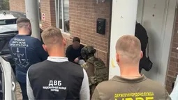 Вимагав $20 000 за «списання» зі служби: у Луцьку затримали 47-річного ділка (фото)