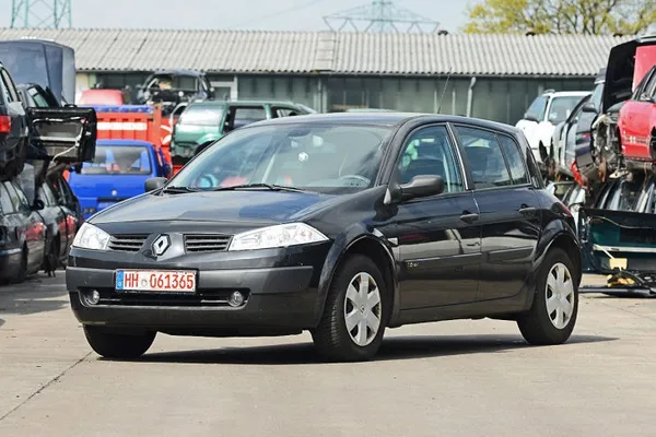 ТОП-7 автомобілів, які не варто купувати навіть за кордоном 