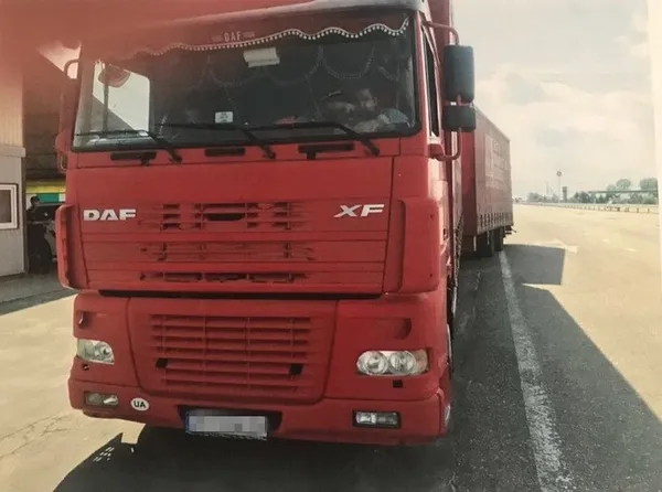 В «Ягодині» знайшли контрабанді автозапчастини на 200 тисяч доларів (фото)
