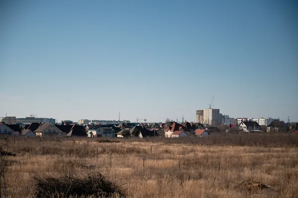 Краєвиди, які хочеться бачити щодня: що відкривається з вікон заміських будинків
