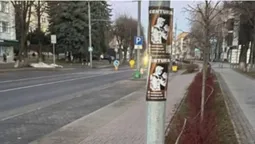 Рекламне «нашестя»: стовпи у центрі Луцька перетворили на «дошки оголошень» (фото)