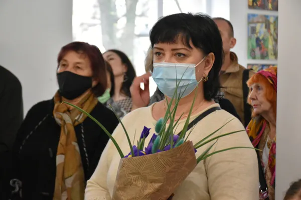У Луцьку відкрили виставку робіт учнів та викладачів художньої школи (фото)
