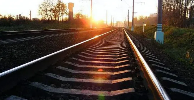 На Волині на залізничній колії знайшли пенсіонера без свідомості