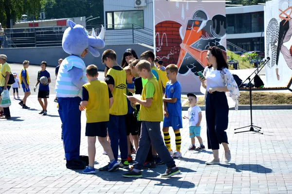 Як у луцькому Сіті Парку велике дитяче свято спорту відзначали (фото)