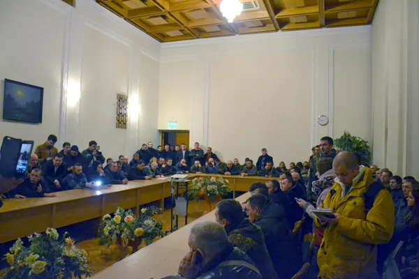 Активісти у Волинській ОДА: дзвінок у Київ ситуацію не владнав