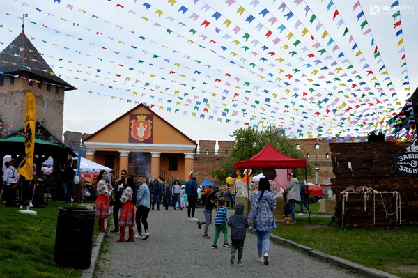 День 1: Чим частувалися та як розважалися містяни на Lutsk Food Fest (фото)