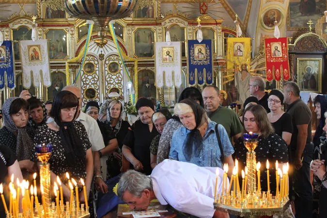 У Рожищі попрощалися із Миколою Катеринюком, який понад рік був безвісти зниклим (фото)