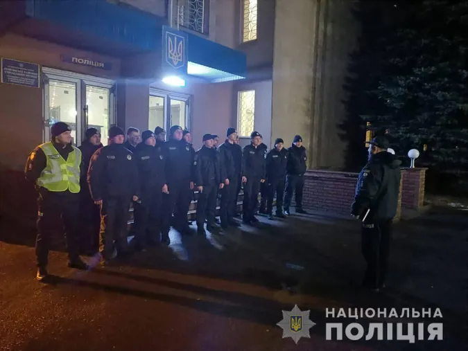 Чергували понад 400 поліцейських: як на Волині пройшла новорічна ніч (фото, відео)