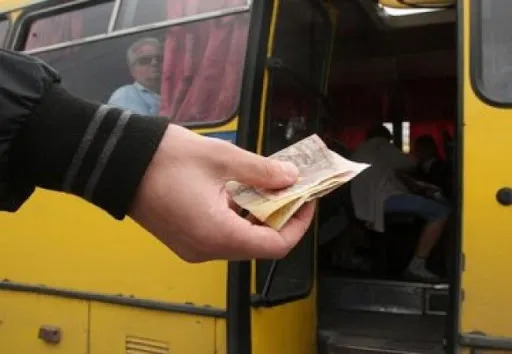 Великі автобуси витіснять «жовті богданчики»: що передбачає реформа громадського транспорту