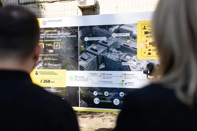Володимир та Олена Зеленські відвідали лікарню «Охматдит» (фото)