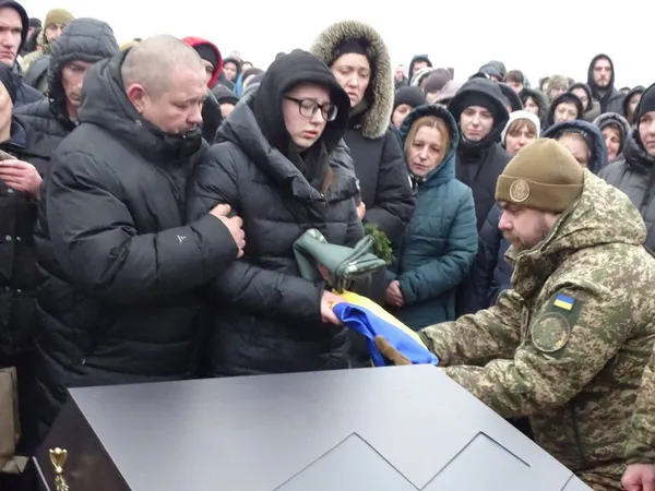 На Волині попрощалися з 25-річним воїном Віктором Сохацьким (фото)