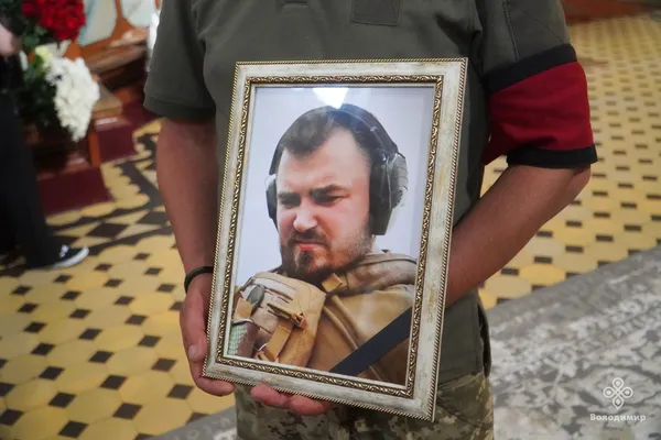 Навіки 33: у Володимирі провели в останню земну дорогу полеглого Героя Олексія Шуфруна (фото)