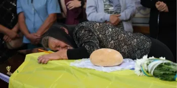 У рідному селі на Волині попрощалися з загиблим на Донеччині воїном Русланом Снопком