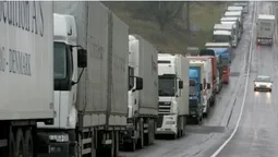 В мережі з’явилось відео блокади російських фур на Волині