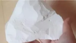🤯 У популярній луцькій фейсбук-спільноті продають смачну крейду для вагітних (фото)