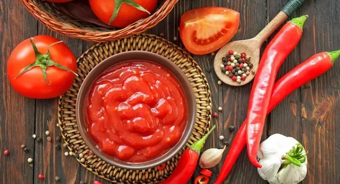 Із чого робили кетчуп до того як він став продуктом із томатів